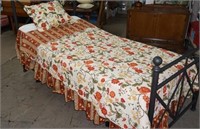 Twin quilt, pillow sham and dust ruffle