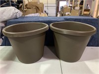 Two plant pots plastic