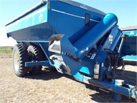 2009 Kinze 1050 Row Crop Grain Cart