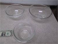 Pyrex Glass Nesting Bowl Set