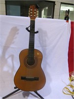 Prelude Child's guitar w. stand, Model QC-24