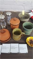 Assorted lot of stoneware