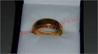 ORNATE GOLD TONED RING WITH SPINNING MIDDLE