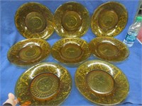 8 tiara glass dinner plates (10in diameter)