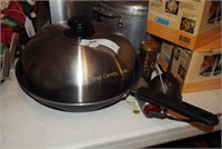 New Turbo Cooker Deluxe Frying Pan