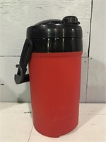 New Igloo half gallon water jug