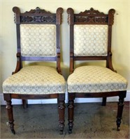 PAIR OF VICTORIAN WALNUT SIDE CHAIRS