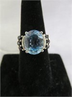 STERLING SILVER BLUE AND BLACK STONE RING SZ 8
