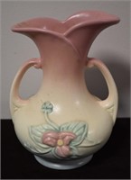 Hull Pottery Vase W8 7 1/2"