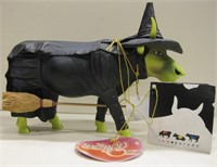 Cow Parade Wizard Of Oz - Udderly Witched Cow