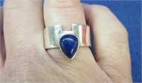 thick sterling silver blue stone ring - size 7.5