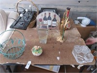 Picture frames and decorator items