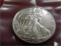 2017 SILVER EAGLE COIN--UNCIRCULATED--1 OZ