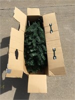 6.5' Foxwood Lighted Christmas Tree