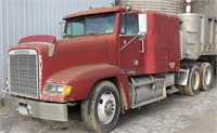 1994 Freightliner FLD 120 Truck tractor;