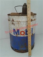 Vintage Mobil Oil metal can