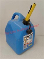 5 gallon kerosene container / can