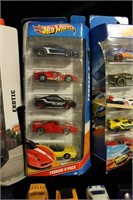 Lot of 25 Hotwheel / Matchbox Model Cars