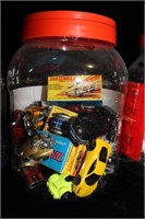 Lot of 3 tubs with Hotwheel and Matchbox Cars