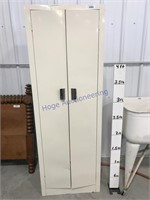 Metal cabinet