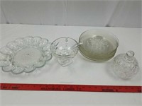 11 pieces of clear glass