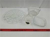 4 pieces of clear glass