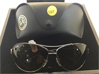 RAY-BAN SUNGLASSES WITH CASE
