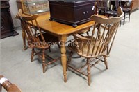Taylor Jamestown Maple DR Table/Chairs -
