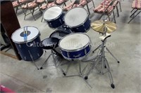 Remo Drum Set -