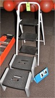 Aluminum Step Ladder, Approx. 28" to Top Step