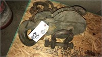 Lot of assorted lifting hooks, clevis