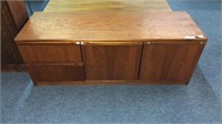 LOW MID CENTURY CABINET WITH 2 DRAWERS AND 2
