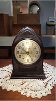 VINTAGE LINCOLN ELECTRIC ALARM TABLE CLOCK