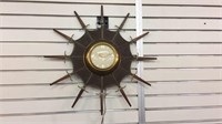 MID CENTURY UNITED ELECTRIC WALL CLOCK