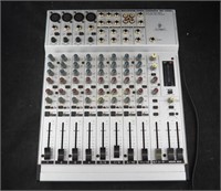 Behringer Eurorack Mx 1604a Mixer