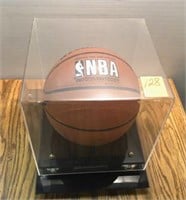ALONZO MOURNING AUTOGRAPHED BASKETBALL