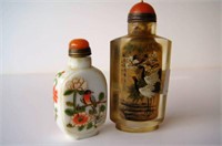2 various Chinese snuff bottles,