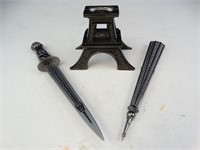 Eiffel Tower Dagger Display