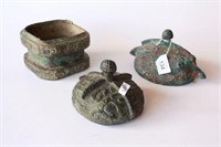 3 various bronze items comprising of 2 covers