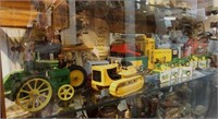 30 model Toys - Caterpillar, John Deere, tractors