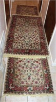 Entry Rug & Runner in Floral Pattern with