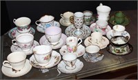 Selection of Porcelain Tea Cups & Saucers