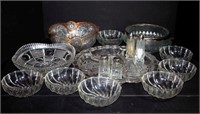 Selection of Glass Items Including bowls,