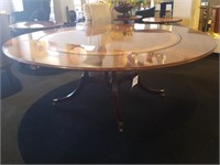 Round Dining Table w/ 4 Leaves