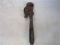 Early pipe wrench