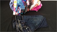 Aeropostale size 2 regular jeans with group of