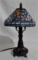 Tiffany Style Leaded Glass Table Lamp - 777