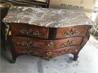 ORNATE DRESSER WITH 4 DRAWERS