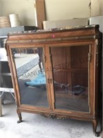 ANTIQUE CURIO CABINET WITH METAL CLAW FEET