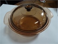 Corning Dutch Oven with lid